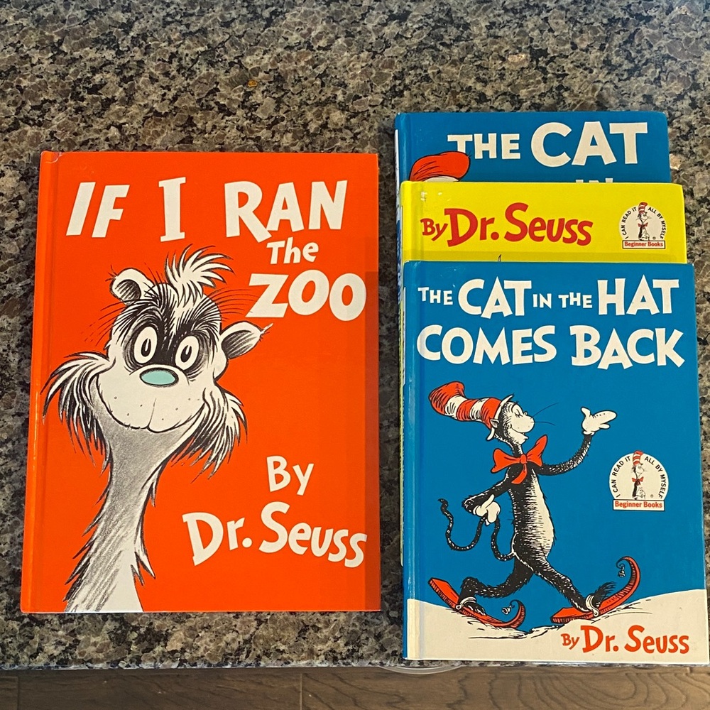 Lot of Dr. Seuss books - very good condition
